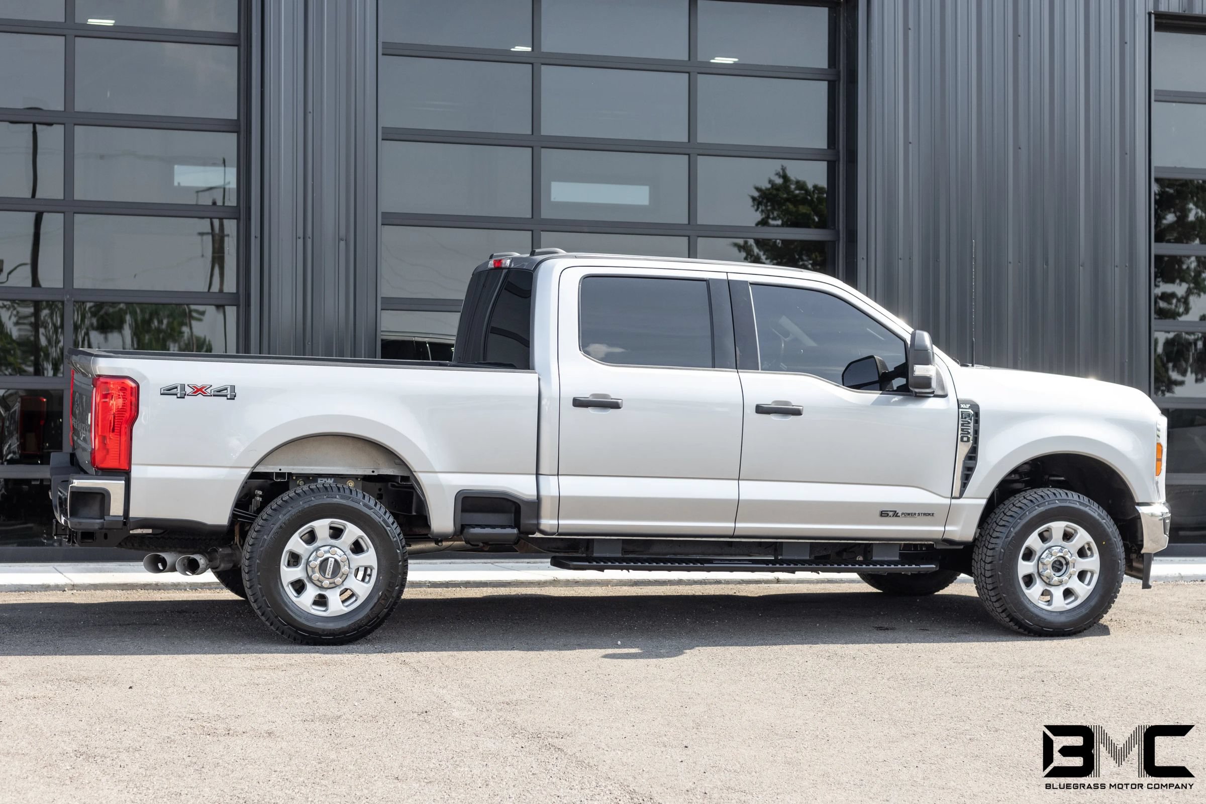 Used 2024 Ford F250 XLT AWD/4WD image 10
