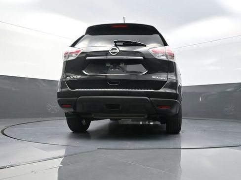 Used 2016 Nissan Rogue SV image 24