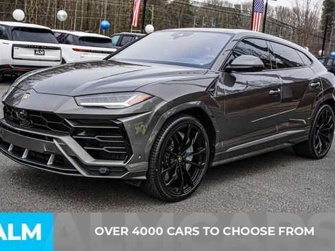 Used 2021 Lamborghini Urus image 3