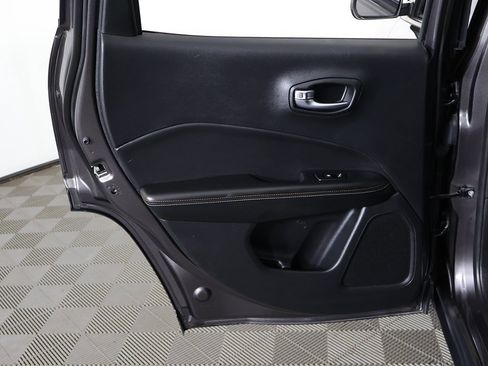 Used 2020 Jeep Compass Latitude w/ Cold Weather Group image 21