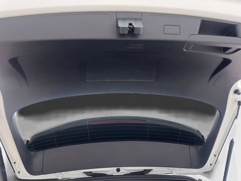 Used 2025 Volkswagen Atlas Cross Sport SE FWD image 82