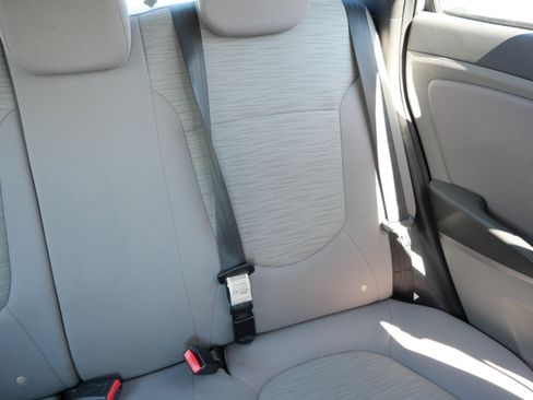 Used 2017 Hyundai Accent SE FWD image 14