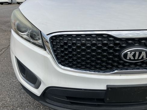 Used 2017 Kia Sorento AWD image 28