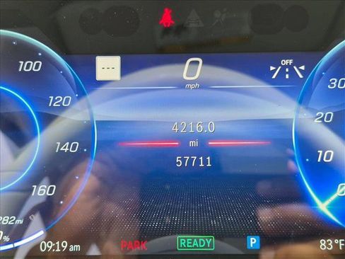 Used 2023 Mercedes-Benz EQS 580 4MATIC SUV image 10