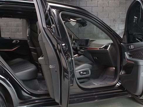 Used 2024 BMW X5 M Competition w/ Executive Package AWD/4WD image 31