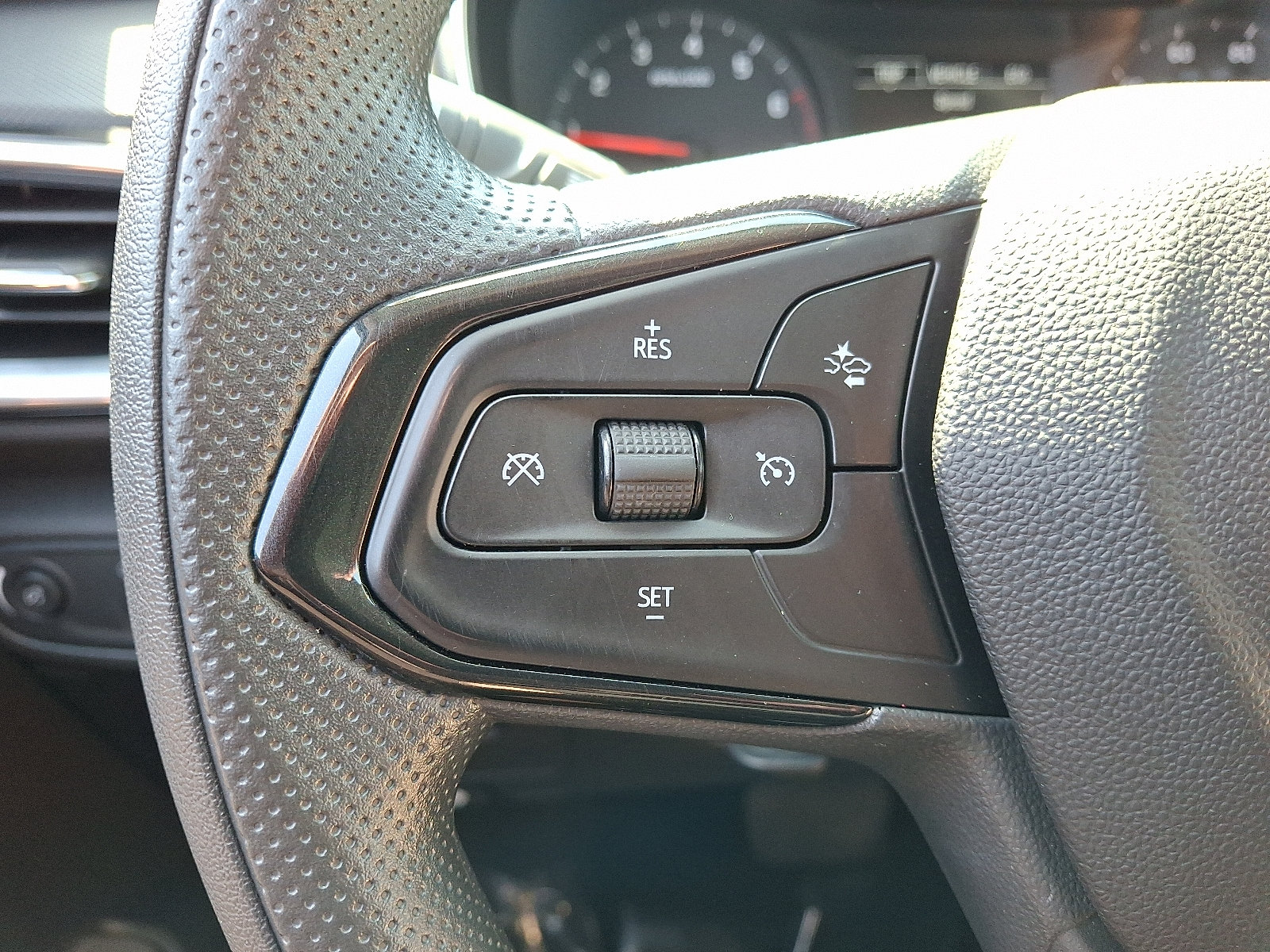 Used 2023 Chevrolet TrailBlazer LT AWD/4WD image 20