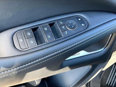 New 2026 INFINITI QX60 Luxe image 23