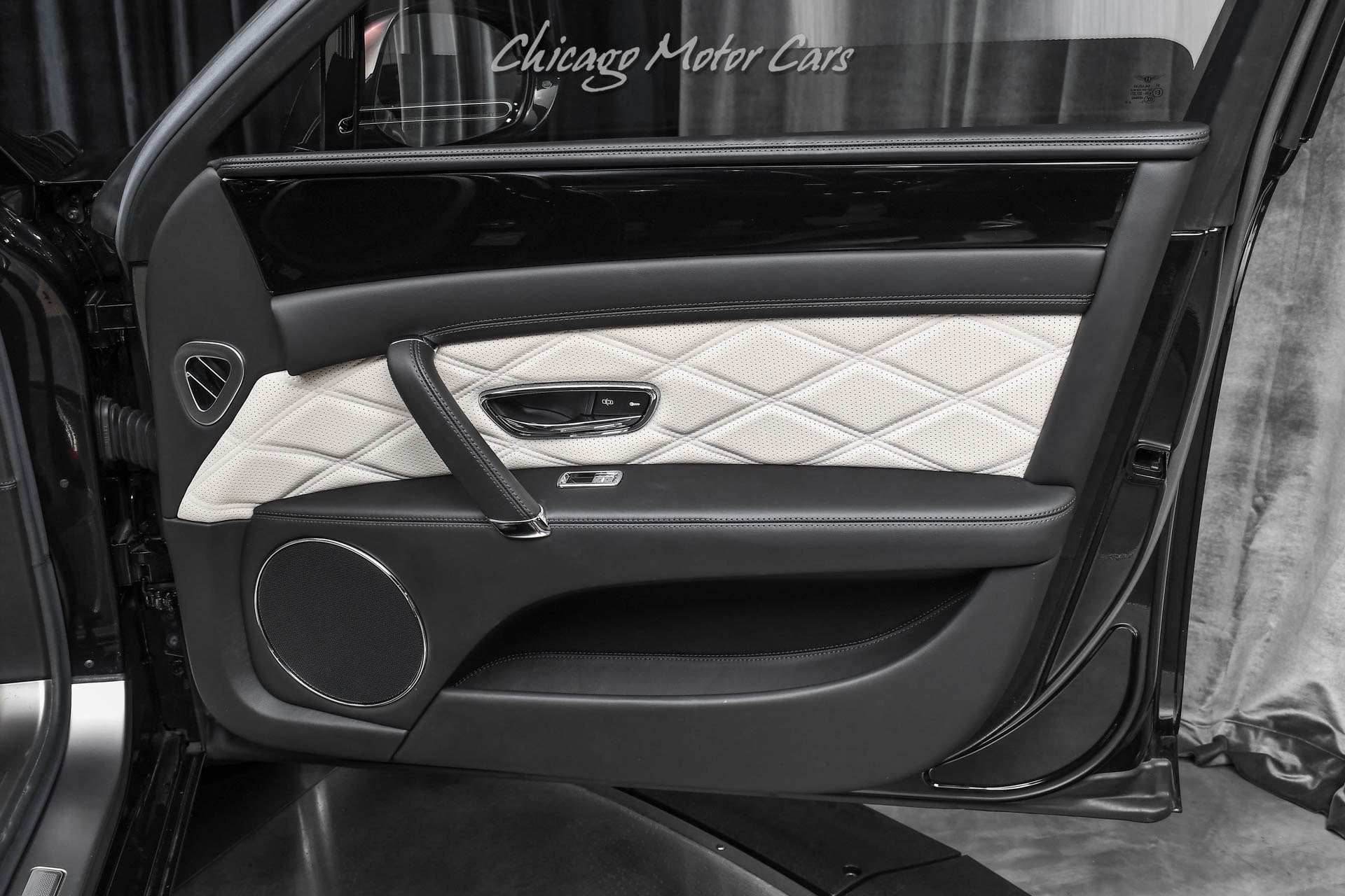 Used 2014 Bentley Flying Spur W12 AWD/4WD image 33