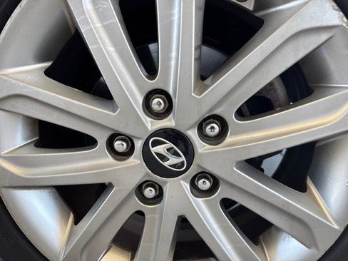 Used 2015 Hyundai Elantra SE w/ Option Group 02 image 5