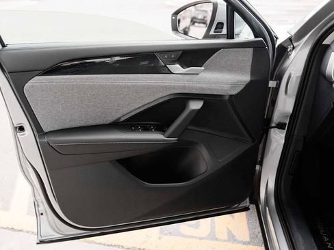 New 2026 Volkswagen Tiguan S image 18