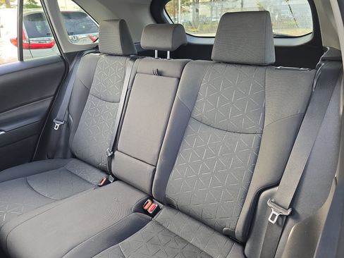 Used 2021 Toyota RAV4 XLE image 14