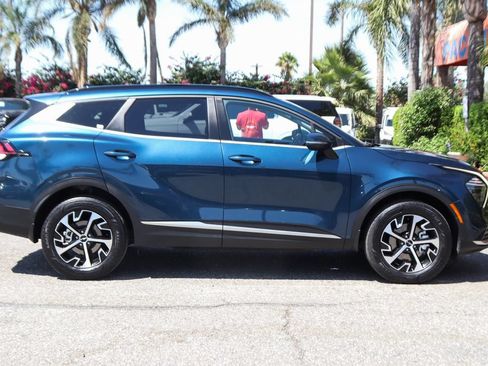 Used 2025 Kia Sportage EX w/ EX Premium Package AWD/4WD image 11