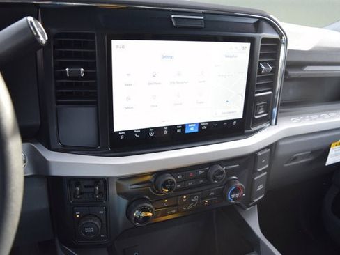 New 2026 Ford F250 XLT w/ XLT Premium Package image 9