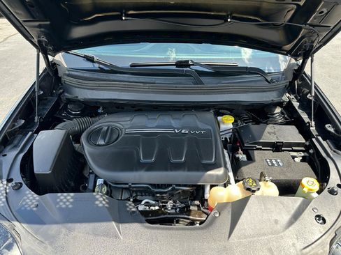 Used 2019 Jeep Cherokee Latitude w/ Popular Appearance Group AWD/4WD image 66