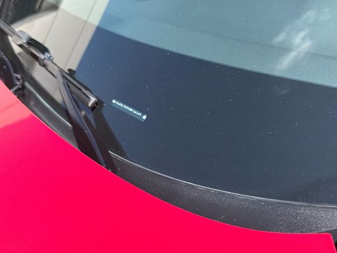 Certified 2025 Honda HR-V Sport image 36