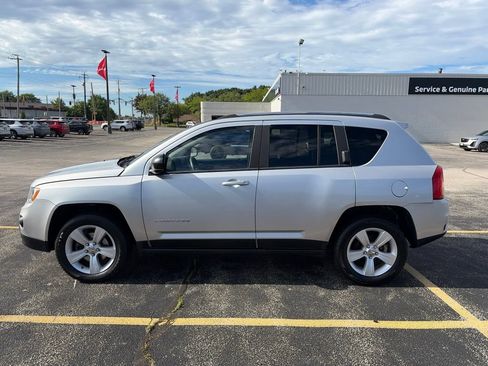 Used 2012 Jeep Compass Sport AWD/4WD image 2