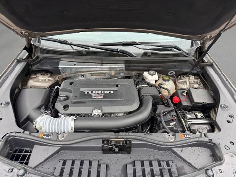 Used 2024 Cadillac XT4 Luxury w/ LPO, Floor Liner Package FWD image 21
