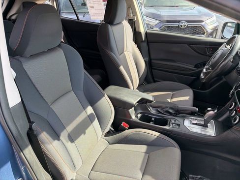 Used 2021 Subaru Crosstrek 2.0i Premium image 12