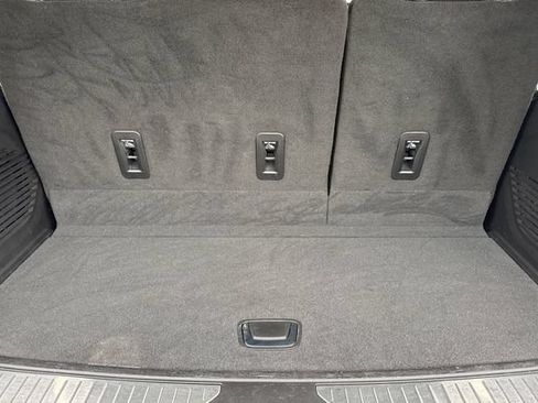 Used 2023 GMC Yukon Denali Ultimate AWD/4WD image 17