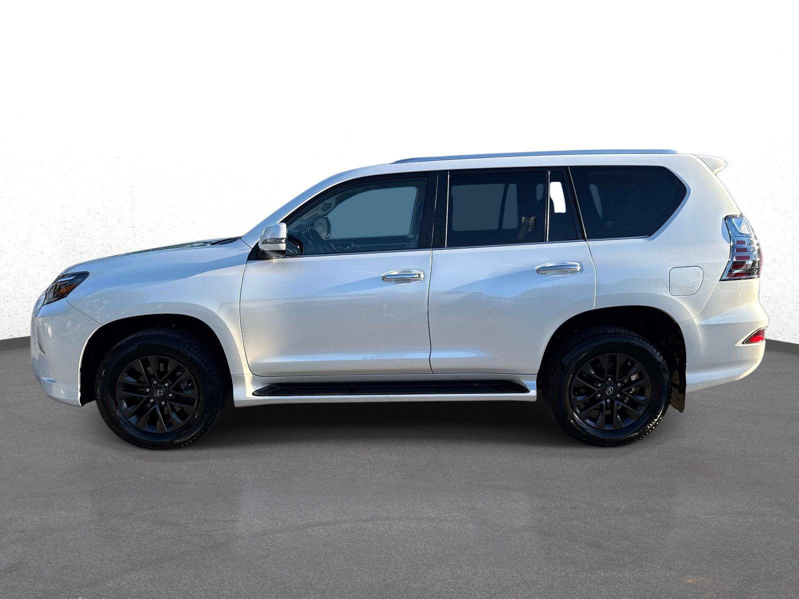 Certified 2023 Lexus GX 460 Premium w/ Premium Package AWD/4WD image 6