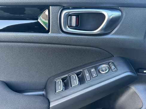 Certified 2025 Honda Civic Sport image 13