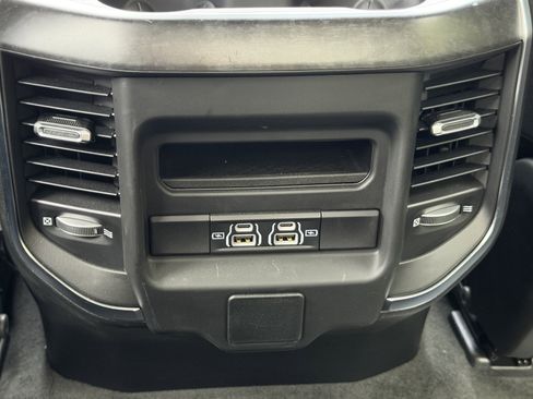 Used 2024 RAM 1500 Big Horn AWD/4WD image 28