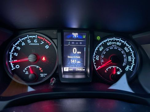 Used 2022 Toyota Tacoma SR AWD/4WD image 20