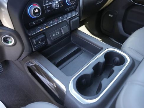 Used 2022 Chevrolet Silverado 1500 LT Trail Boss w/ Convenience Package II image 27