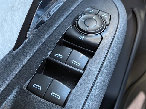 Used 2021 Chevrolet Bolt LT image 22