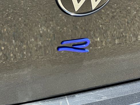 Used 2023 Volkswagen Golf 20th Anniversary Edition AWD/4WD image 27