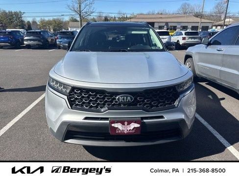 Certified 2021 Kia Sorento S w/ Panoramic Sunroof Package AWD/4WD image 2