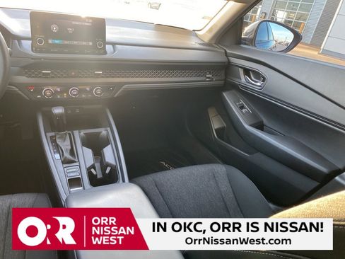 Used 2024 Honda Accord EX image 18