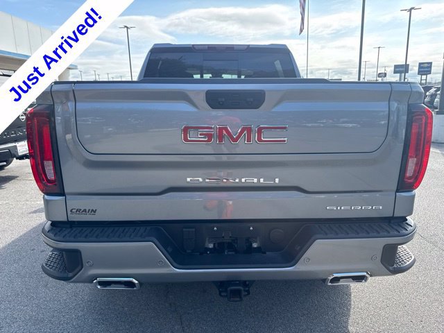 Used 2025 GMC Sierra 1500 Denali w/ Technology Package AWD/4WD image 4
