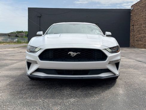 Used 2018 Ford Mustang Coupe w/ Equipment Group 101A RWD image 2