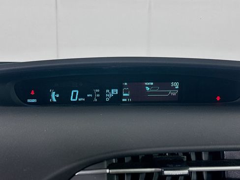 Used 2015 Toyota Prius Four FWD image 18