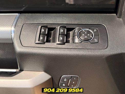 Used 2015 Ford F150 Lariat w/ Equipment Group 502A Luxury AWD/4WD image 12