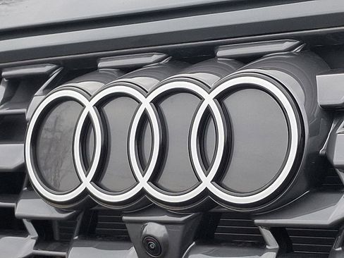 New 2025 Audi Q5 Premium Plus image 23