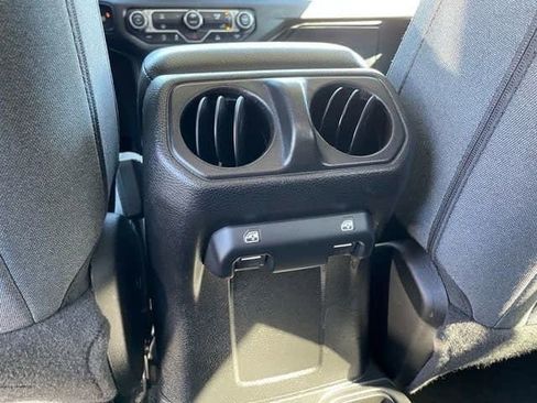 Used 2024 Jeep Wrangler Sport S image 32