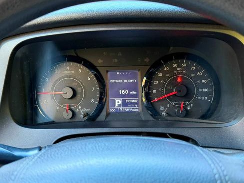 Used 2016 Toyota Sienna LE image 28