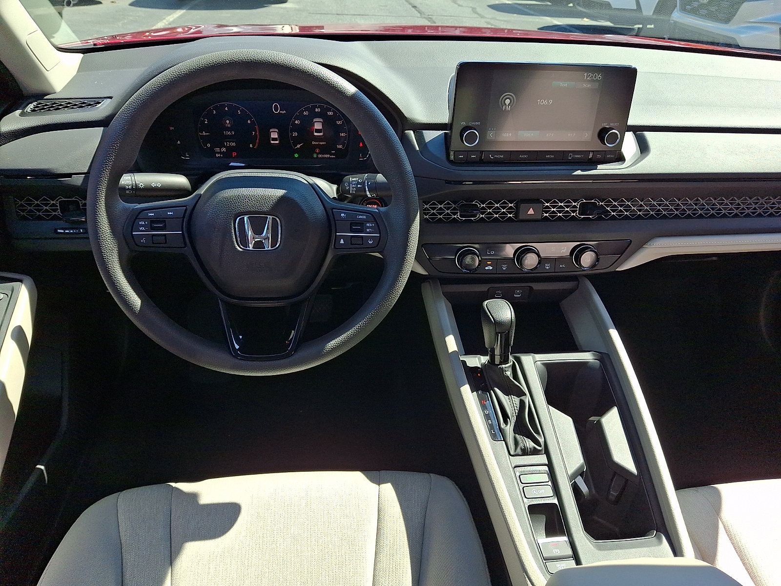 Used 2023 Honda Accord LX image 10