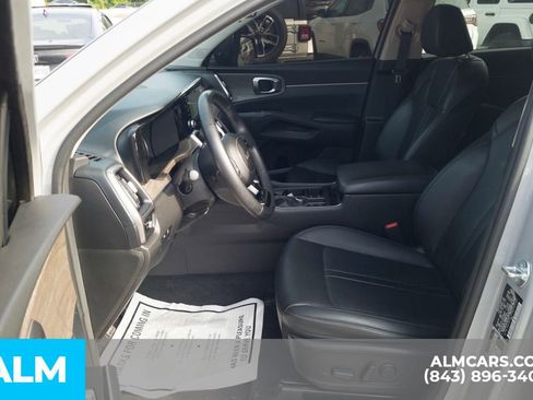 Used 2023 Kia Sorento S w/ Panoramic Sunroof Package AWD/4WD image 6