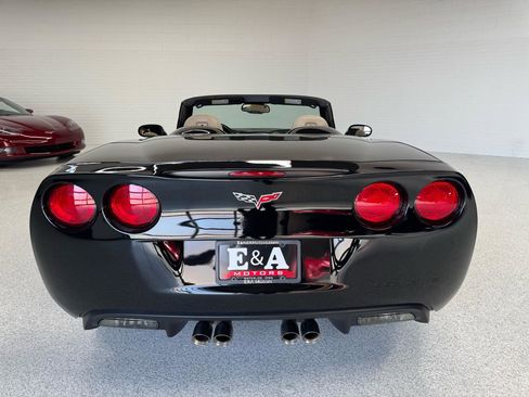 Used 2006 Chevrolet Corvette Convertible w/ Preferred Equipment Group RWD image 13