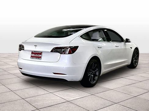 Used 2020 Tesla Model 3 Standard Range image 14