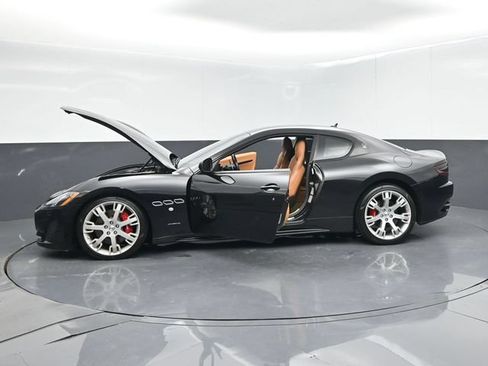 Used 2017 Maserati GranTurismo Sport RWD image 62