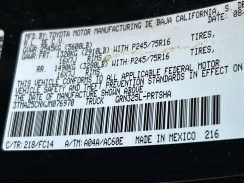 Used 2018 Toyota Tacoma SR5 RWD image 42