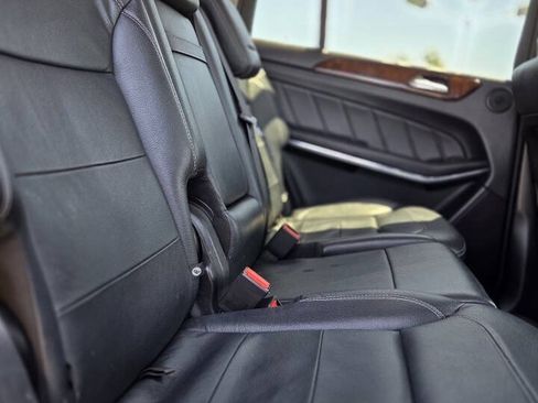 Used 2014 Mercedes-Benz GL 450 4MATIC image 5