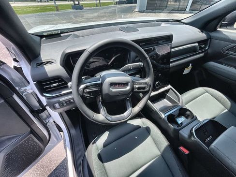 New 2026 GMC Terrain AT4 w/ Convenience Package III image 41