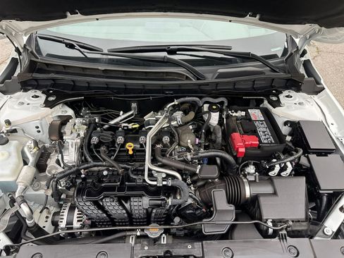 Used 2025 Nissan Altima 2.5 SV image 37