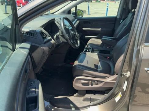 Used 2019 Honda Odyssey EX-L image 2