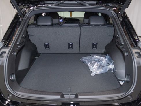 New 2026 Chevrolet Equinox EV RS image 11